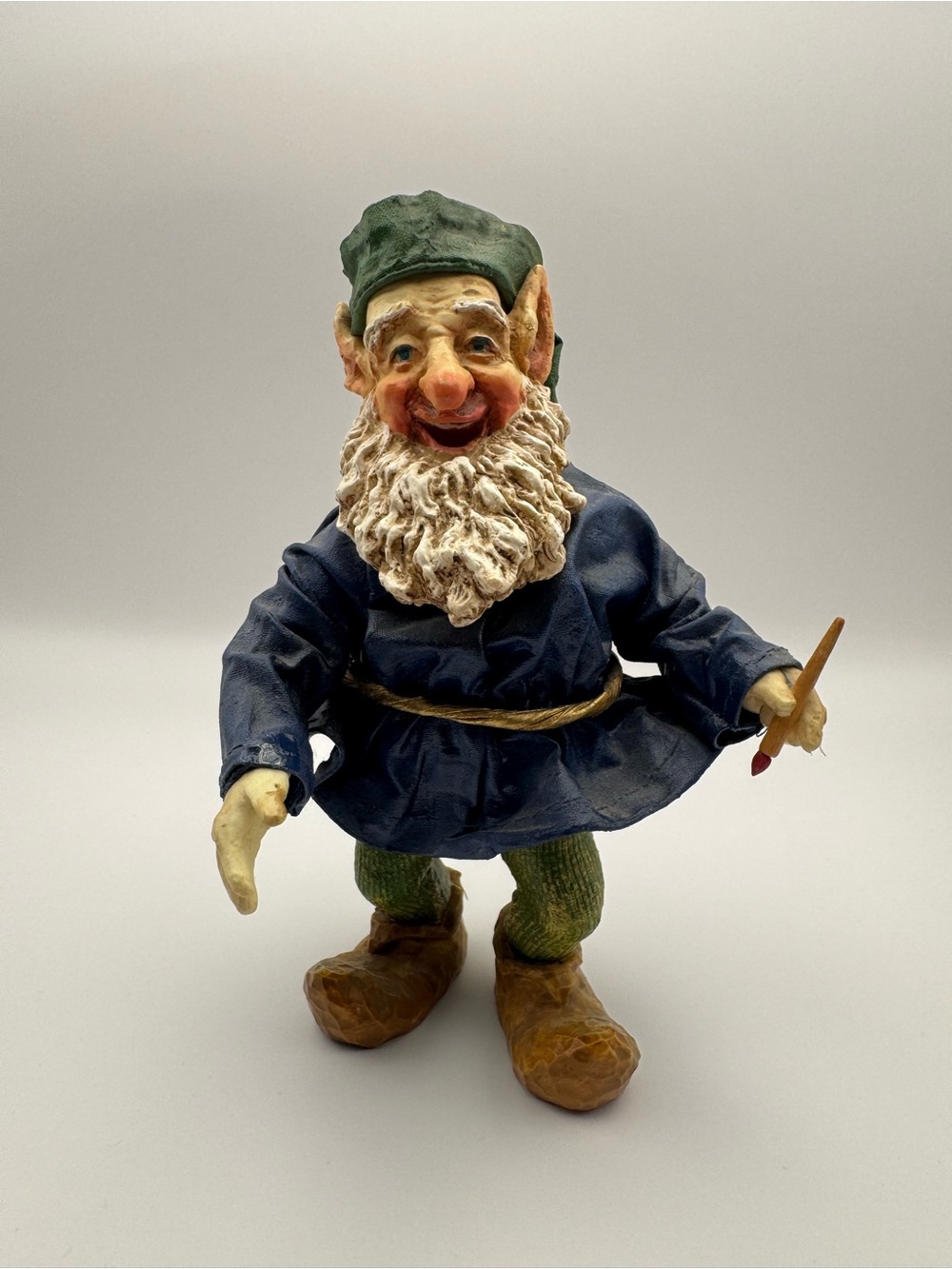 Clothique by Possible Dreams Ltd. Christmas Elf Papier-Mache Excellent Condition
